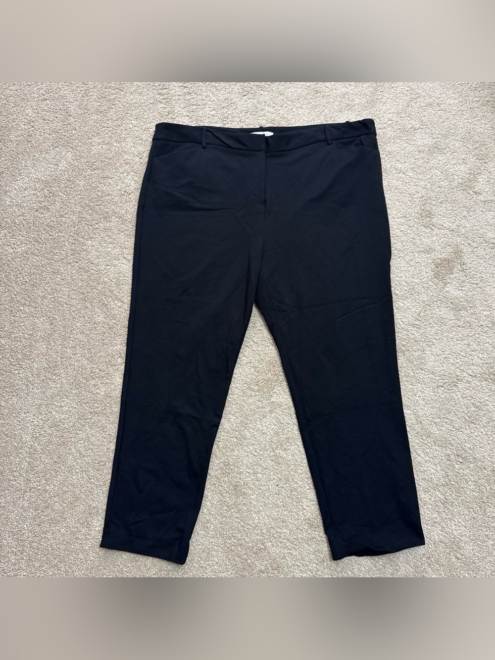 Liz Claiborne Black Cropped Pull-On Pants
